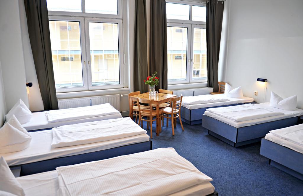 Hotel Transit Loft Berlin Room photo